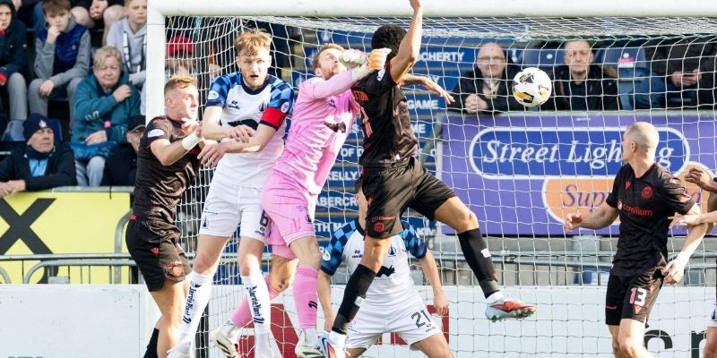 Falkirk vs St Mirren sở hữu kết quả khác nhau