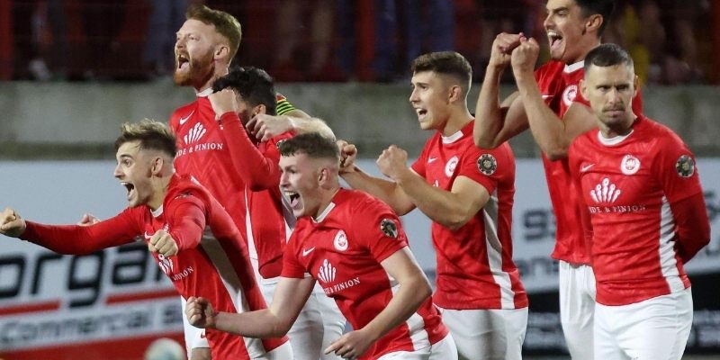 Tre Fiori vs Larne có lần đầu so tài